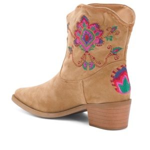 NWT FARM Rio Camel Boho Western Boots size 8.5